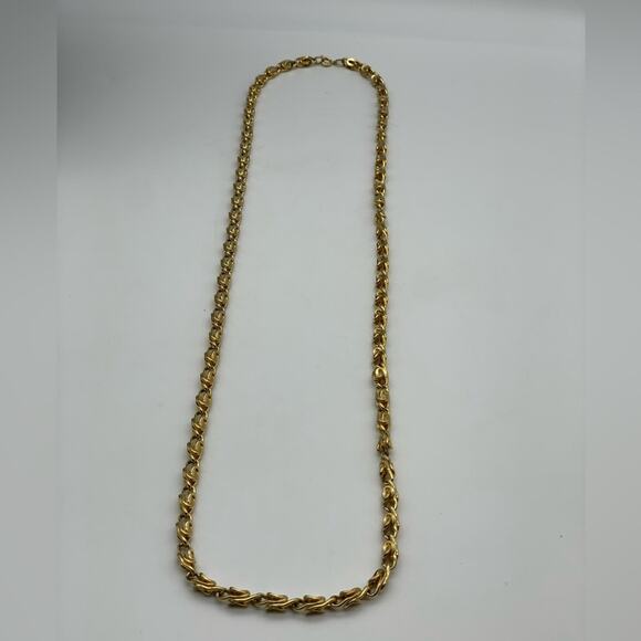 Gold Plated Chain Greek-key Pattern Necklace - Picture 4 of 10